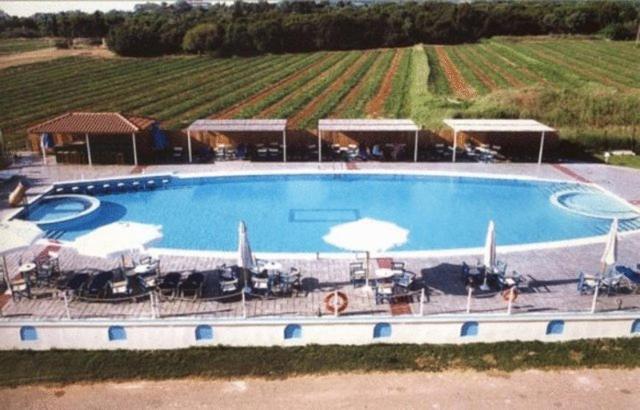 Lintzi Hotel 2*